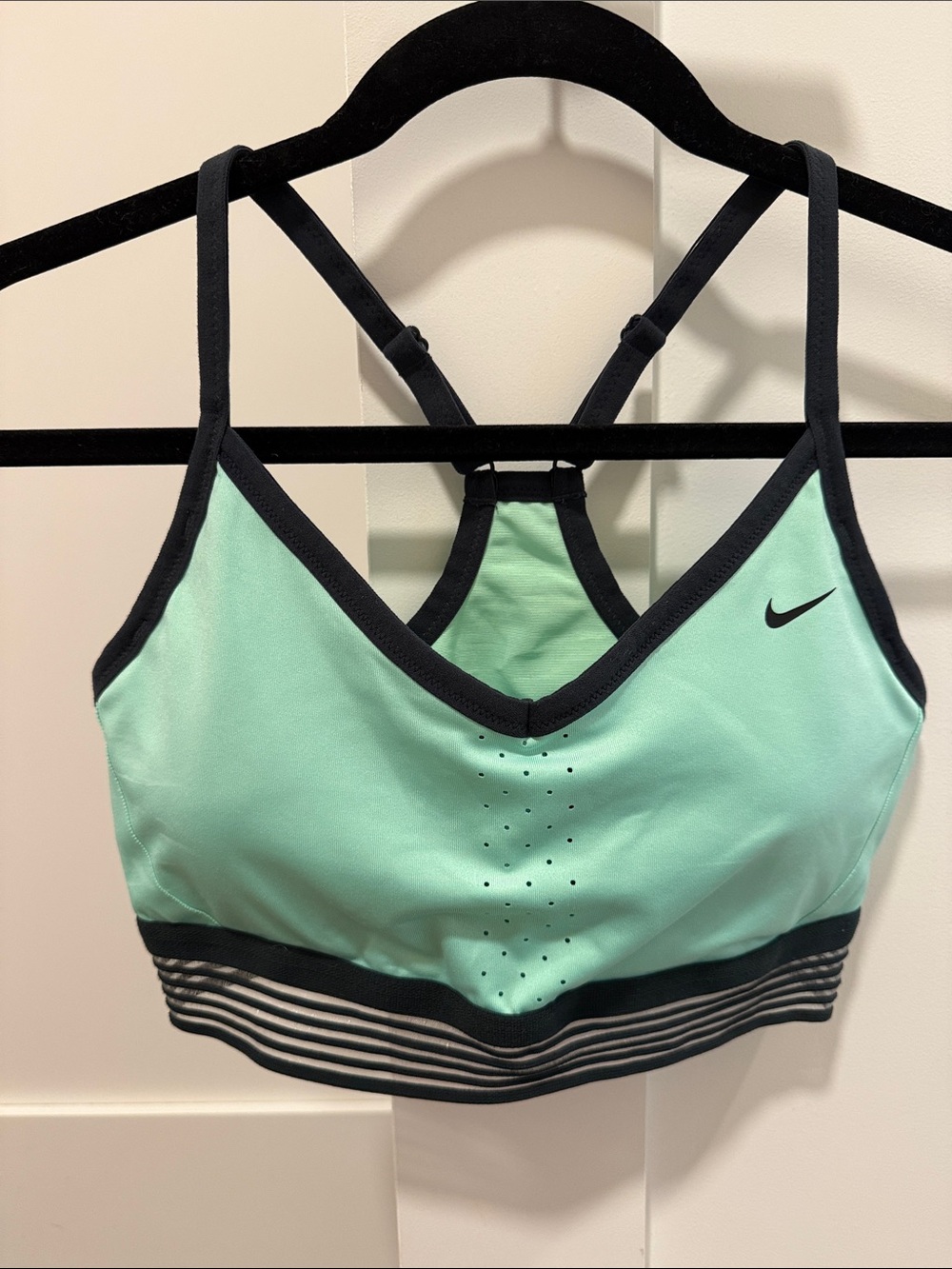 Nike Women's Mint/dark green Strappy Sports Bra